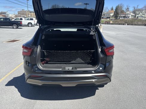 New 2026 Chevrolet Trax ACTIV w/ Sunroof Package FWD image 5