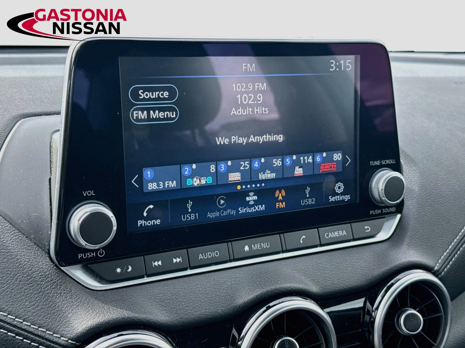 Used 2024 Nissan Sentra SV FWD image 18