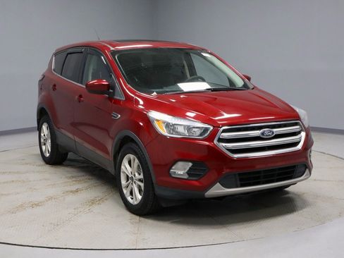 Certified 2017 Ford Escape SE image 1