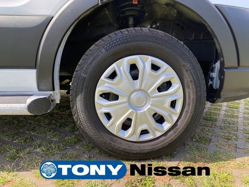 Used 2024 Ford Transit 250 Low Roof w/ Exterior Upgrade Package image 9