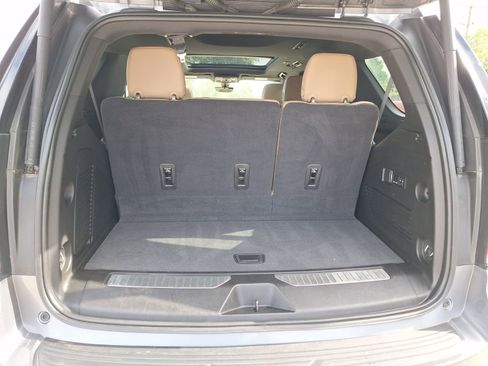 Used 2021 Chevrolet Tahoe Premier AWD/4WD image 37