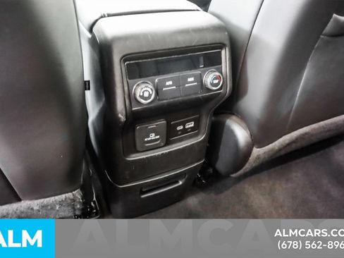 Used 2023 GMC Acadia SLT FWD image 58