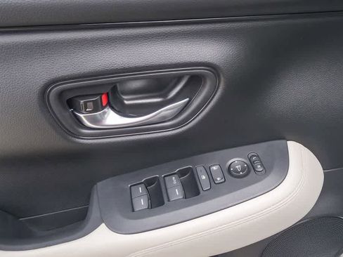 Certified 2026 Honda HR-V LX image 18