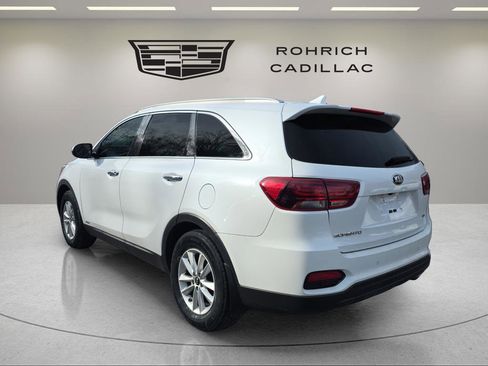 Used 2019 Kia Sorento LX w/ LX Convenience Package image 7