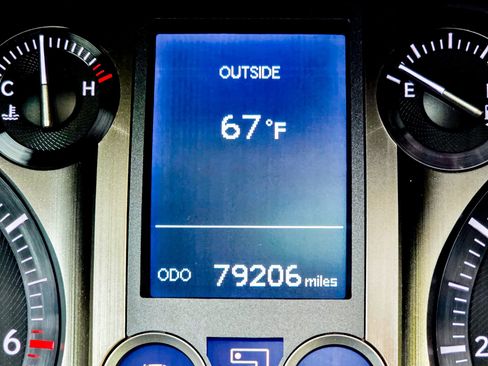 Used 2019 Lexus GX 460 Premium w/ Premium Package image 36