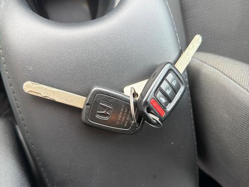 Used 2022 Honda HR-V LX image 28