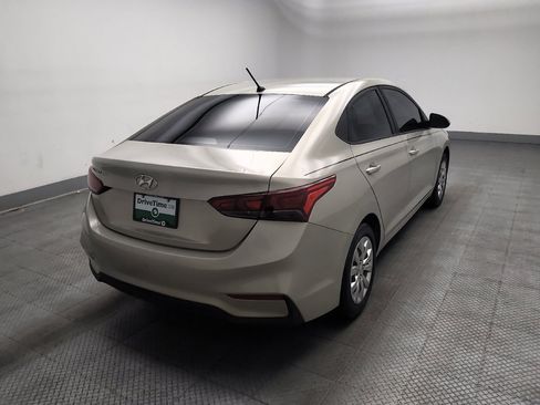 Used 2019 Hyundai Accent SE FWD image 9