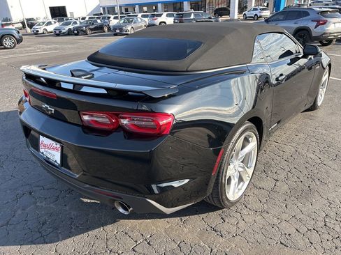 Used 2023 Chevrolet Camaro LT w/ Technology Package RWD image 5