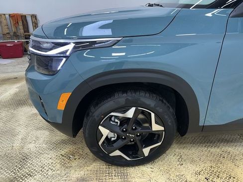 New 2026 Kia Seltos EX AWD/4WD image 19