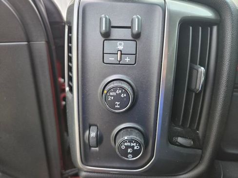 Used 2015 Chevrolet Silverado 1500 LT w/ LT Convenience Package AWD/4WD image 16