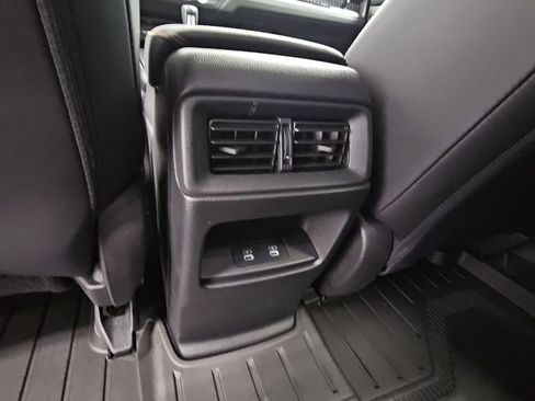 Used 2025 Honda CR-V Sport-L image 33