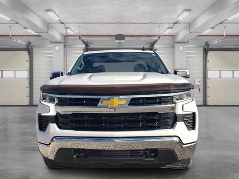 Used 2023 Chevrolet Silverado 1500 LT image 2
