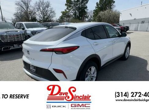 New 2026 Buick Envista Preferred w/ Advanced Safety Package FWD image 8