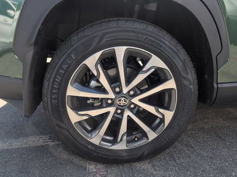 Certified 2024 Toyota Corolla Cross XLE w/ Convenience Package FWD image 3
