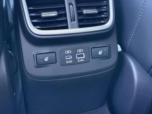 Used 2025 Subaru Outback Touring XT AWD/4WD image 16