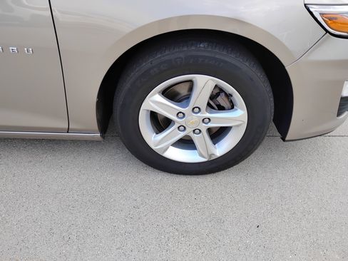 Used 2022 Chevrolet Malibu LS FWD image 33
