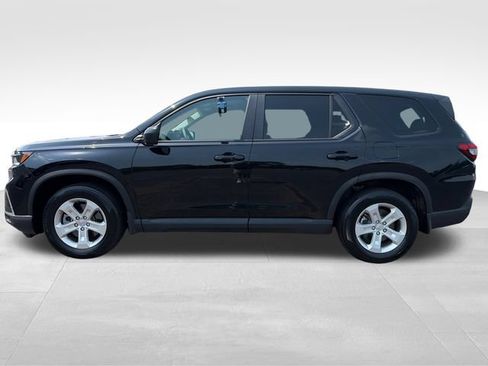 Used 2024 Honda Pilot LX image 2