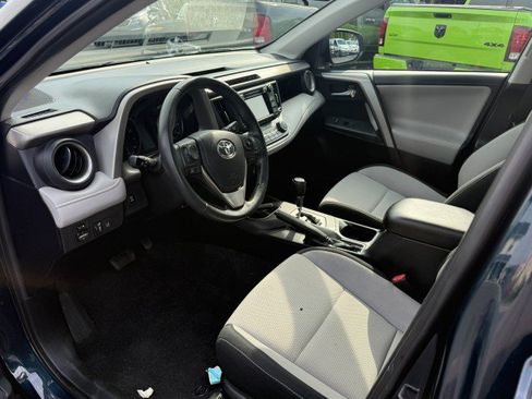 Used 2017 Toyota RAV4 XLE w/ Plus Extra Value Package AWD/4WD image 7