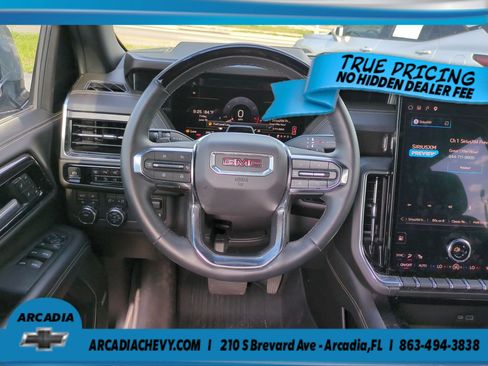 Used 2025 GMC Yukon Elevation AWD/4WD image 17