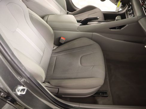 Used 2024 Hyundai Elantra SE image 12