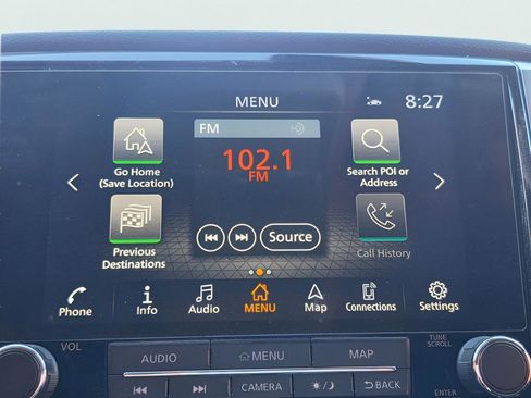 Used 2021 Nissan Titan SV w/ SV Convenience Package RWD image 11