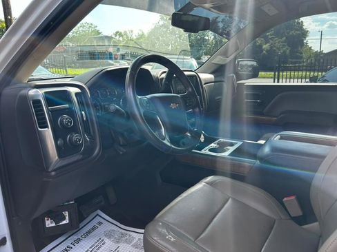 Used 2016 Chevrolet Silverado 1500 LTZ AWD/4WD image 9