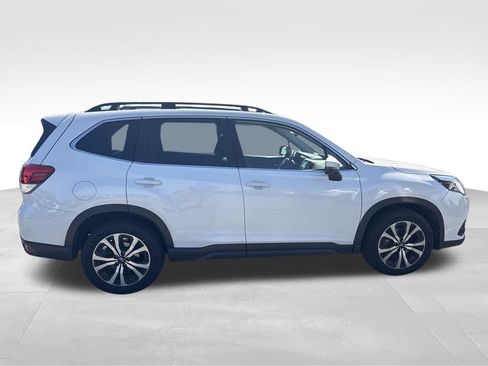 Certified 2023 Subaru Forester Limited AWD/4WD image 3