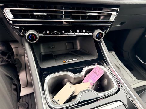 New 2026 Chevrolet Traverse RS w/ LPO, Floor Liner Package image 18