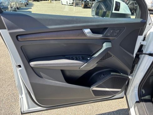 Used 2023 Audi Q5 2.0T Prestige image 21