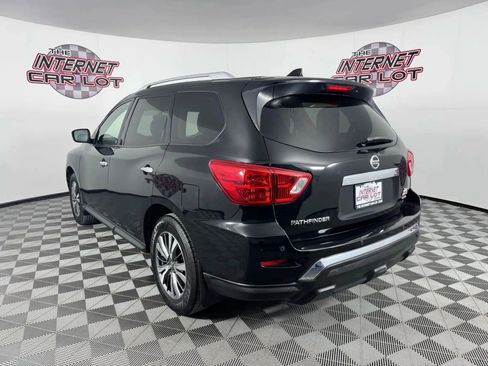Used 2019 Nissan Pathfinder S image 5