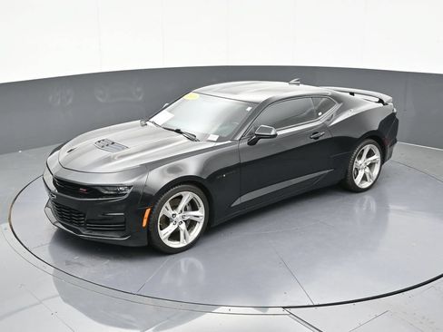 Used 2019 Chevrolet Camaro SS RWD image 53
