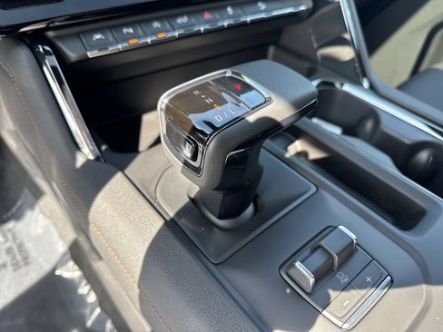 New 2026 GMC Sierra 1500 AT4 w/ AT4 Premium Package AWD/4WD image 22