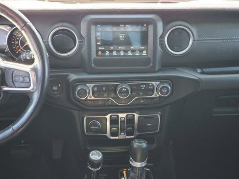 Used 2021 Jeep Wrangler Unlimited Sahara w/ LED Lighting Group AWD/4WD image 20