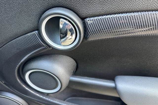 Used 2012 MINI Cooper S FWD image 17