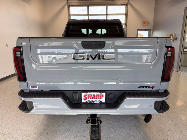 Used 2025 GMC Sierra 2500 AT4 w/ AT4 Premium Plus Package AWD/4WD image 8
