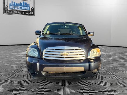 Used 2010 Chevrolet HHR LT image 3