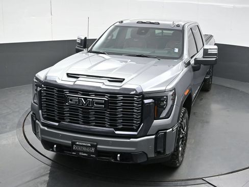 Used 2024 GMC Sierra 2500 Denali Ultimate w/ Max Trailering Package AWD/4WD image 25