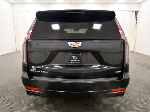 Used 2022 Cadillac Escalade Sport w/ Touring Package AWD/4WD image 6