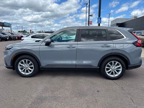 Used 2024 Honda CR-V EX image 8