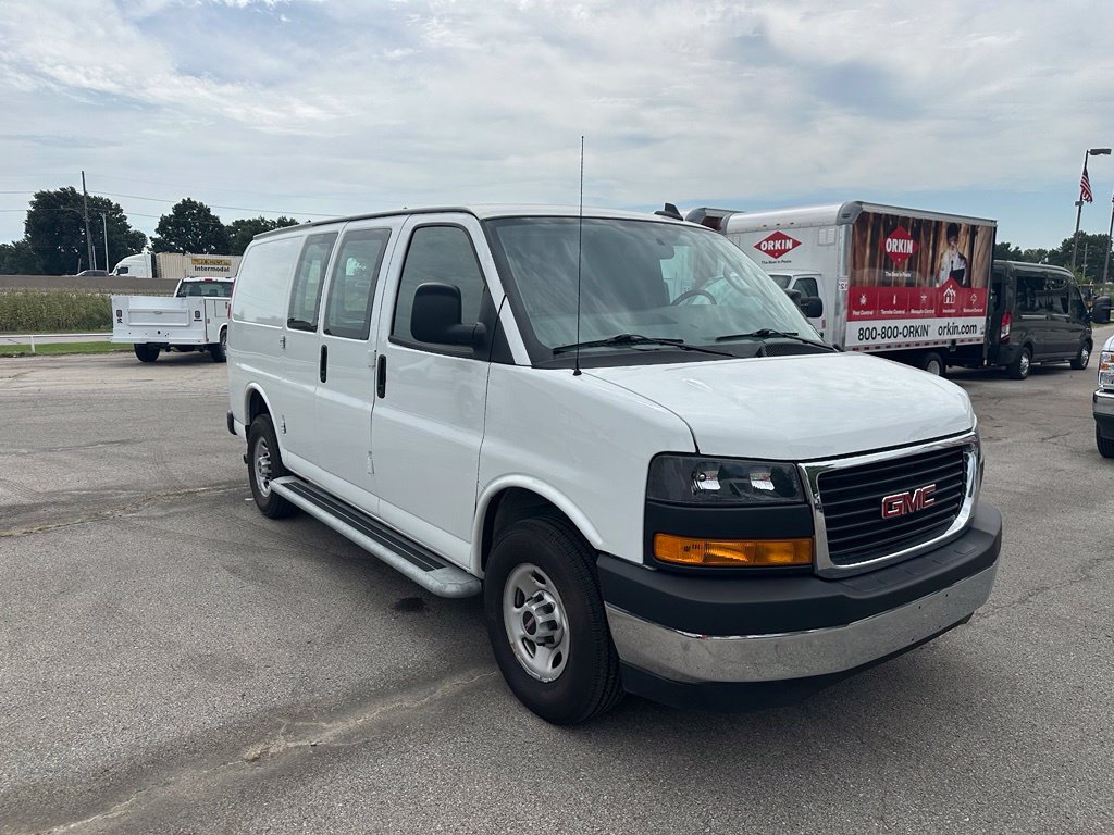 Used 2024 GMC Savana 2500 w/ Driver Convenience Package RWD image 8