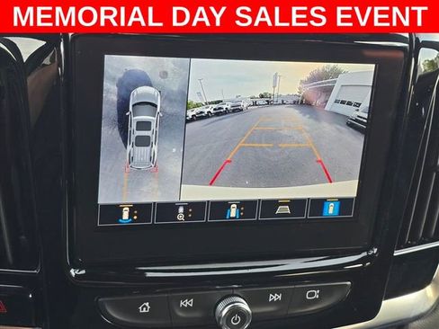 Used 2023 Chevrolet Traverse RS AWD/4WD image 28
