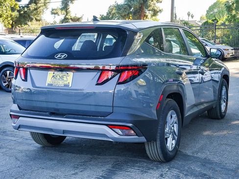 New 2026 Hyundai Tucson SE image 4
