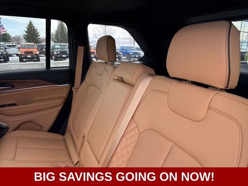 New 2025 Jeep Grand Cherokee Summit w/ Adv Protech Group IV image 44