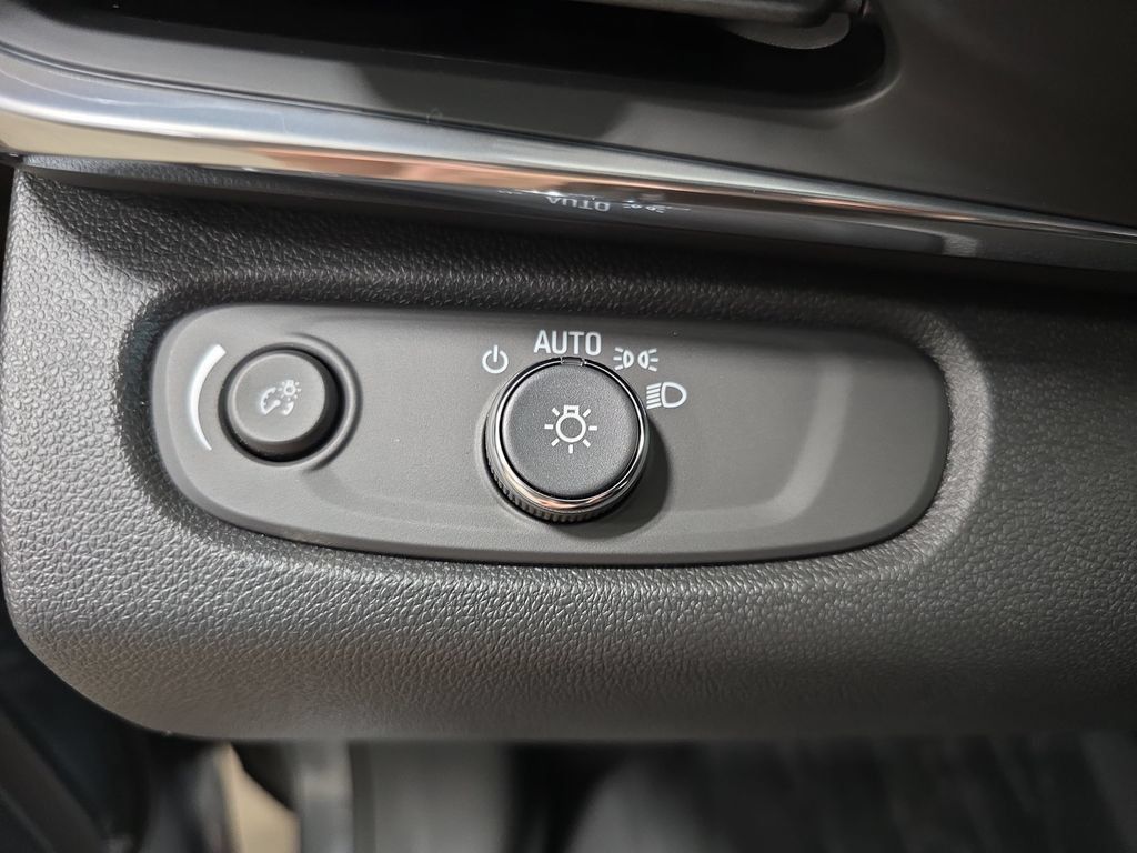 New 2026 Buick Envista Sport Touring w/ Convenience I Package FWD image 24