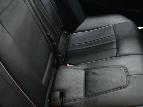 Used 2023 BMW 530e xDrive 530e iPerformance w/ Convenience Package image 28