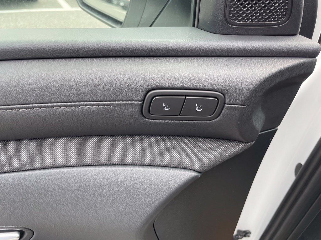 New 2026 Hyundai Tucson Limited FWD image 10