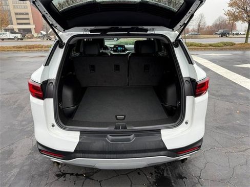 Used 2024 Chevrolet Blazer LT w/ Driver Confidence Package image 5