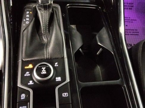 Used 2021 Kia Sorento SX image 19