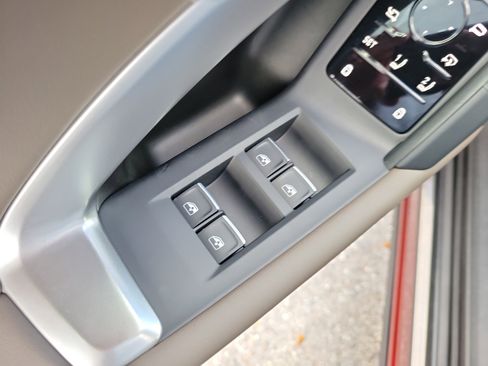 Certified 2025 Audi Q5 Premium Plus w/ Premium Plus image 18