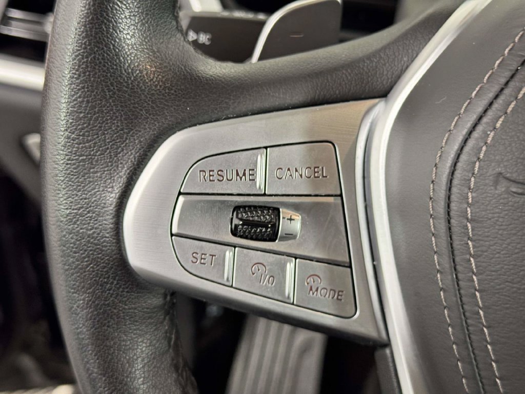 Used 2023 BMW X7 xDrive40i AWD/4WD image 21